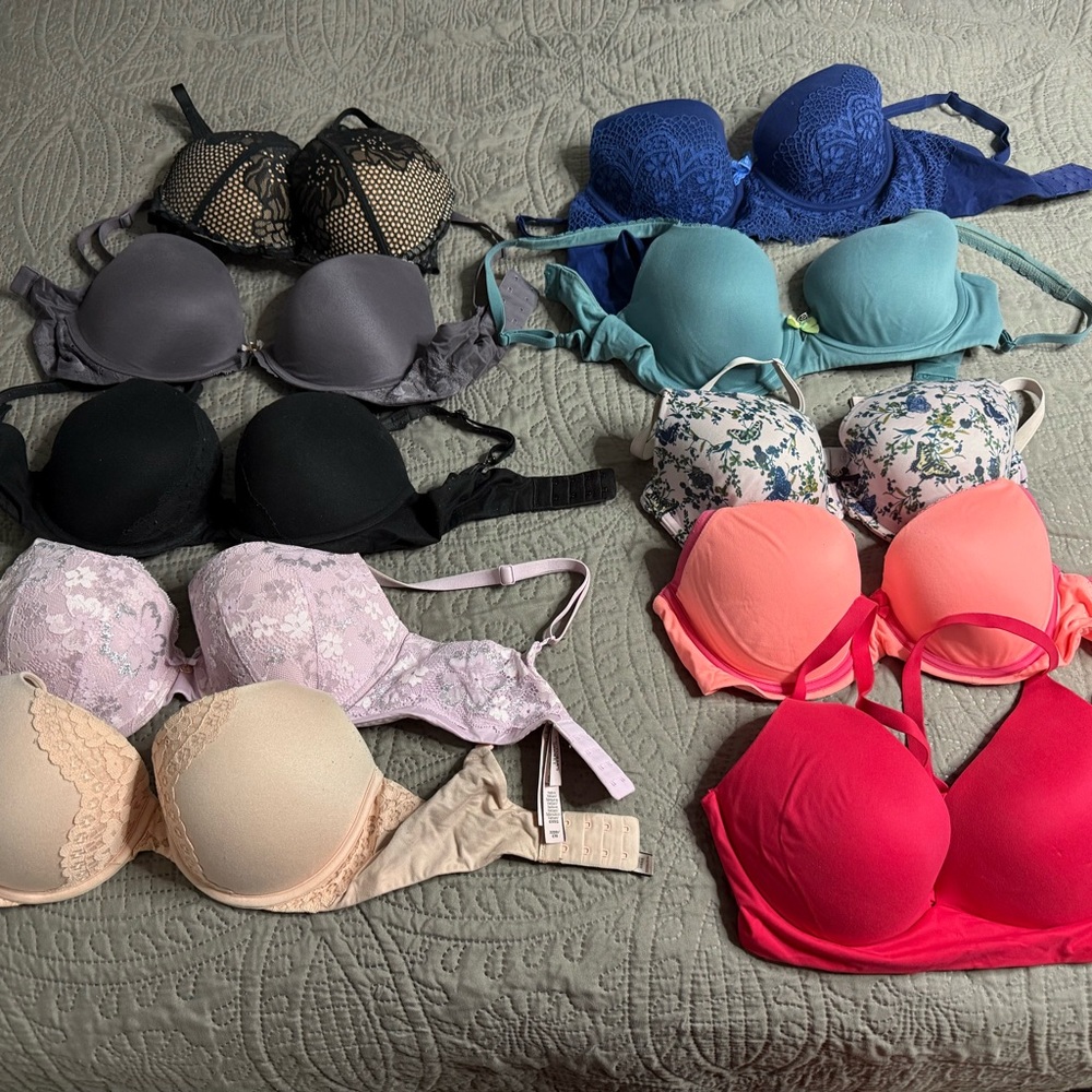 9 Victoria’s Secret & 1 AdoreMe